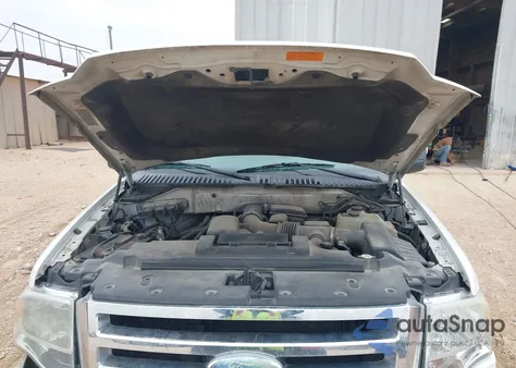 2010 Ford Expedition Eddie Bauer/King Ranch z USA, uszkodzony, nr VIN 1FMJU1J5XAEA20541